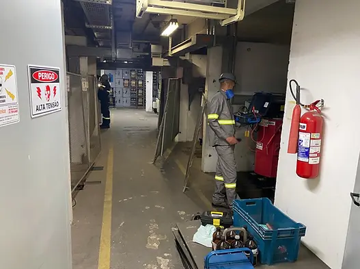 Manutenção em média tensão